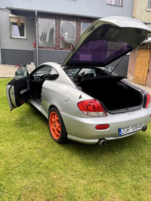 Hyundai coupe 2.0l