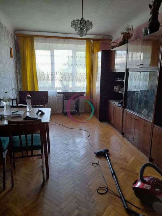 Продається 3-к. кв. з видом на парк Шевченка у самому серці міста!