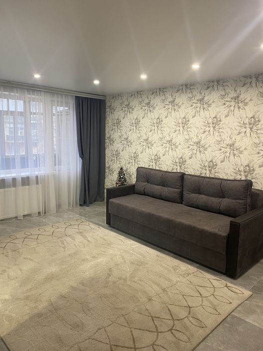 Здам 1 кімнатну квартиру подобово