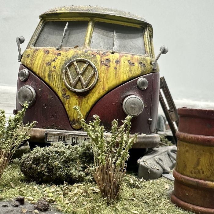 Diorama VW T1 “Pão de Forma” Escala 1/18 – Decoração Shell