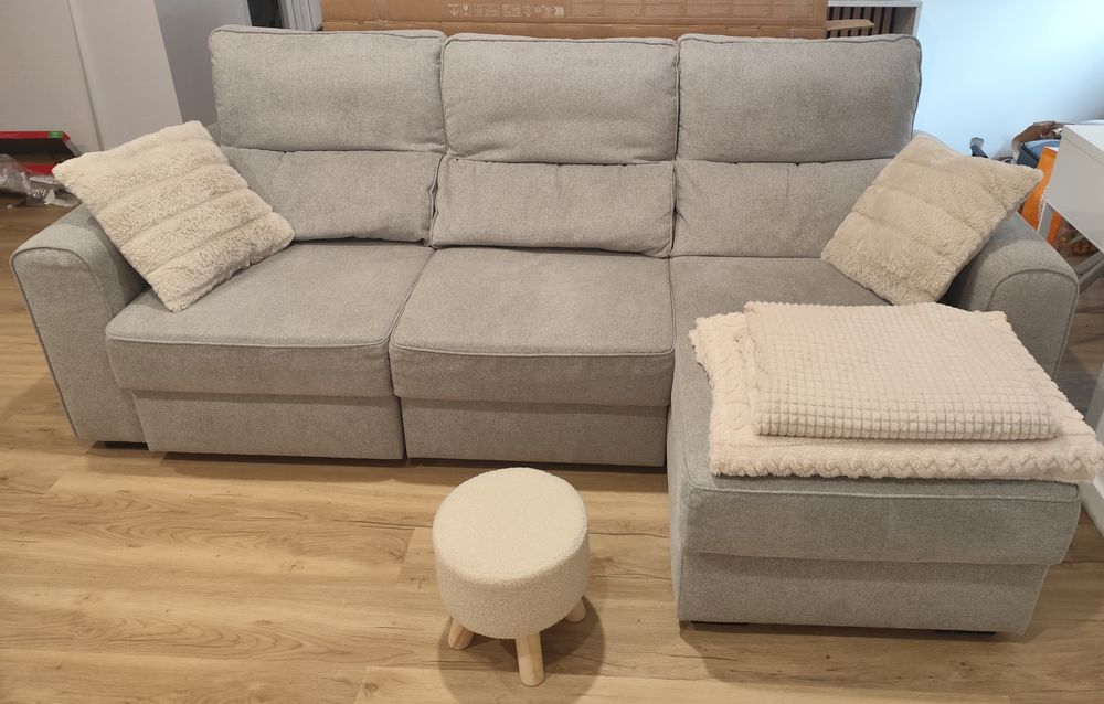 NOVO - Sofá chaise longe cinza claro