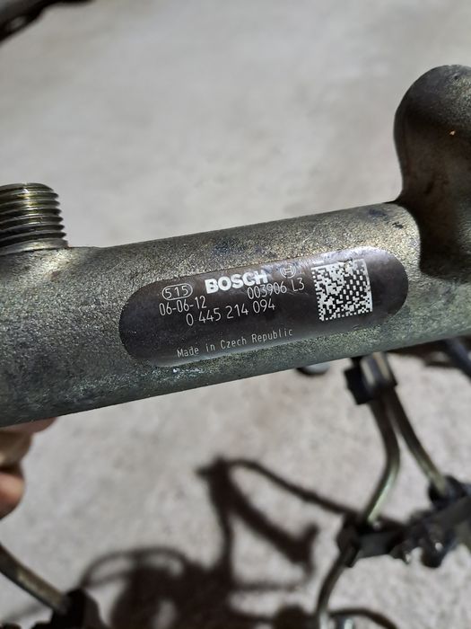 Паливна рампа Opel Astra G H J Zafira B Vectra C Signum Insignia
