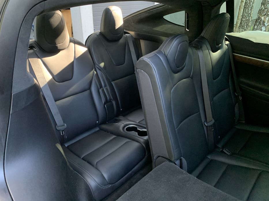 Tesla X 8міс 17рік