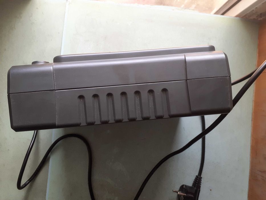 APC Back UPS ES 700. Лінійно-інтеракт ДБЖ. Потужн 405 Вт. Під ремонт
