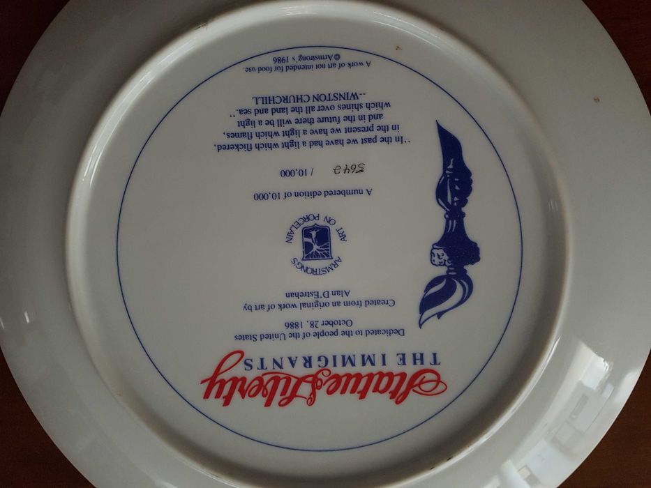 Prato Estatua LIBERDADE NEW YORK "EMIGRANTES" 25 cm diam - novo