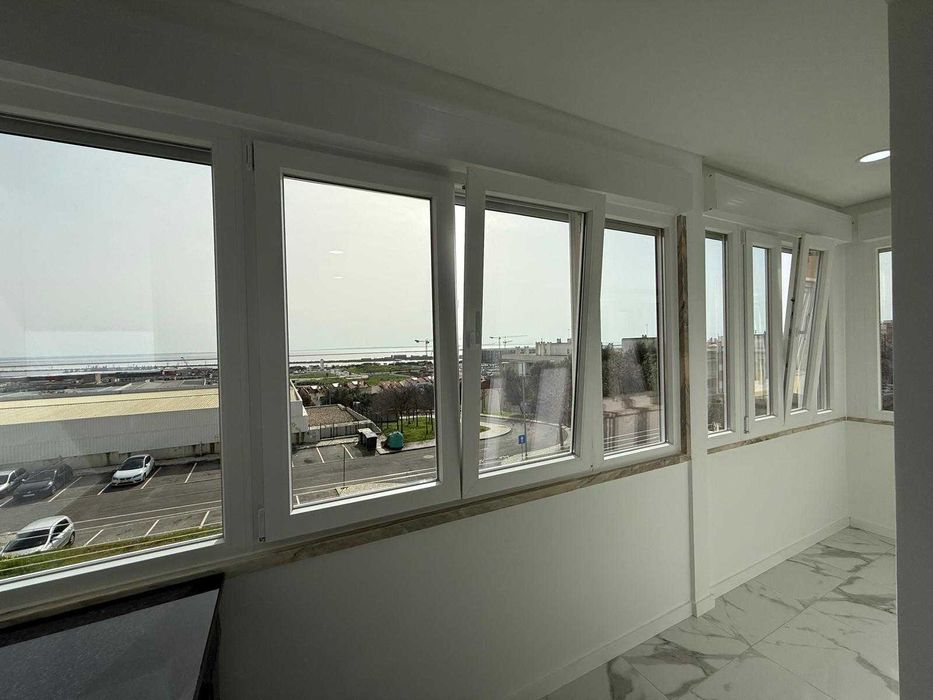 T3 Totalmente Remodelado com Vista Rio – Póvoa de Santa Iria