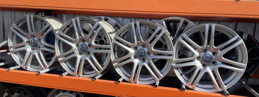 Alufelgi Volvo 17 cali 5x108, super stan!