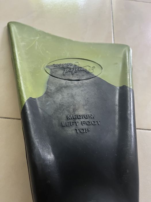 Pés de pato ( vários) tamanho Medio