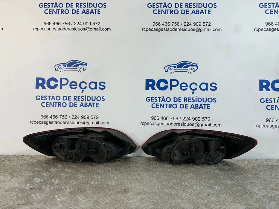 Conjunto Farolins Traseiros Trás Esquerdo Direito Originais VW