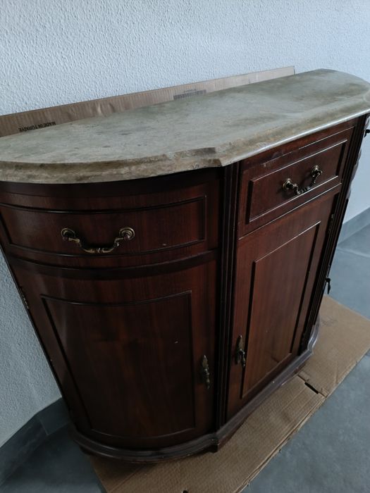 Conjunto Quarto: Cama, Cabeceira e Cadeiras Antigas