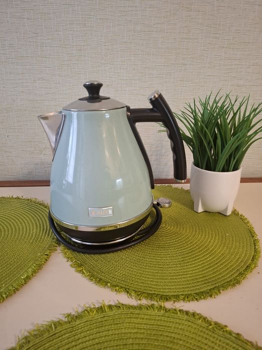 Електричний чайник HADEN