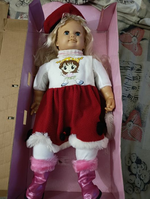 Продам интерактивная кукла Настенька