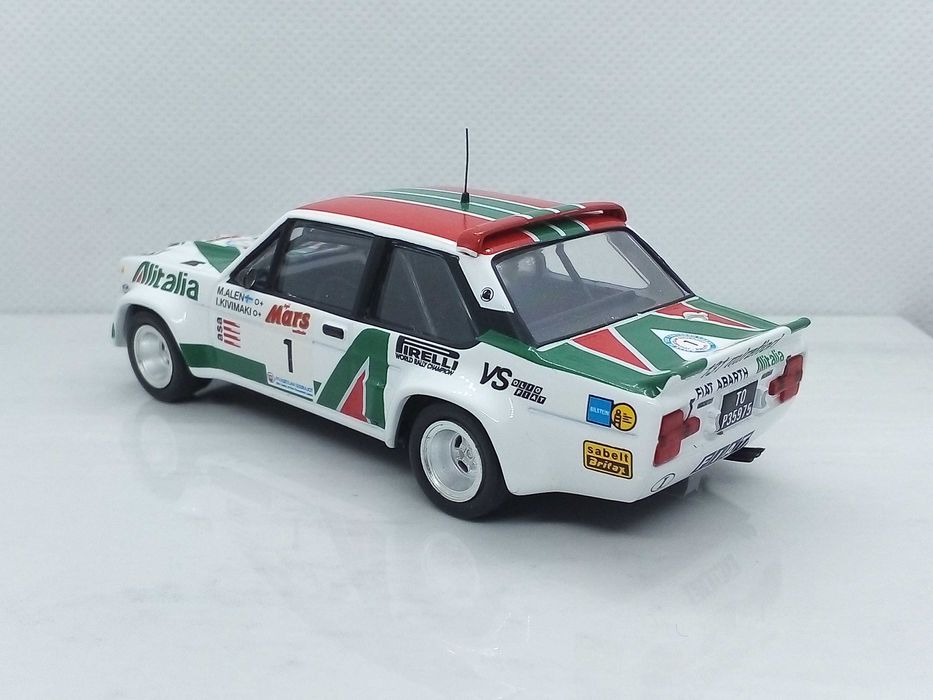 ARENA MODELS フィアット131 ABARTH 当時物貴重 ARENA MODELS フィアット131 ABARTH 当時物貴重 プラッツ