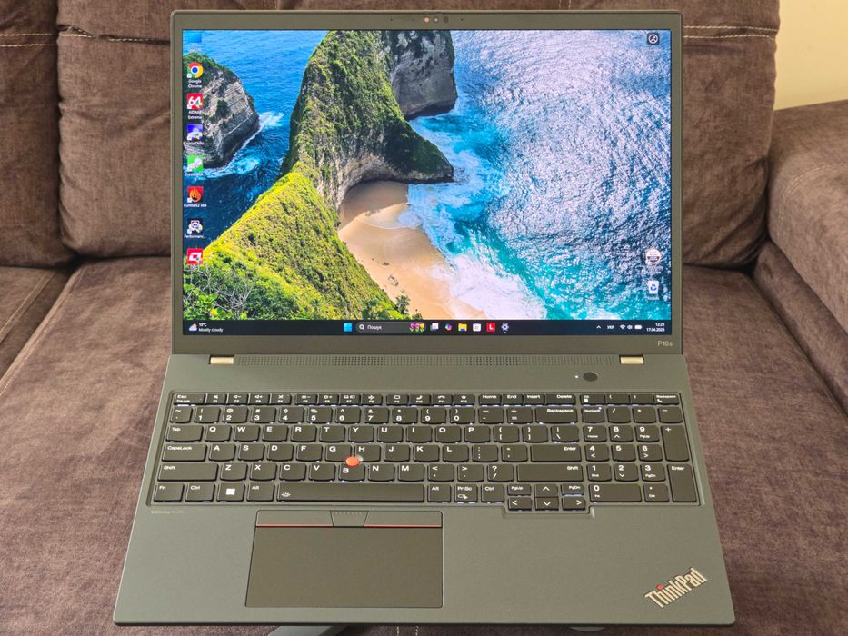 Lenovo ThinkPad P16s Gen2 (16" 4K OLED/ R7-7840U/ 64 LPDDR5x/ 1Tb NVMe)