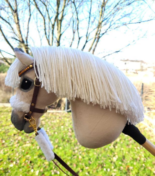 Konik Hobby Horse A4 ręcznie szyty z minky, zestaw z ogłowiem #358