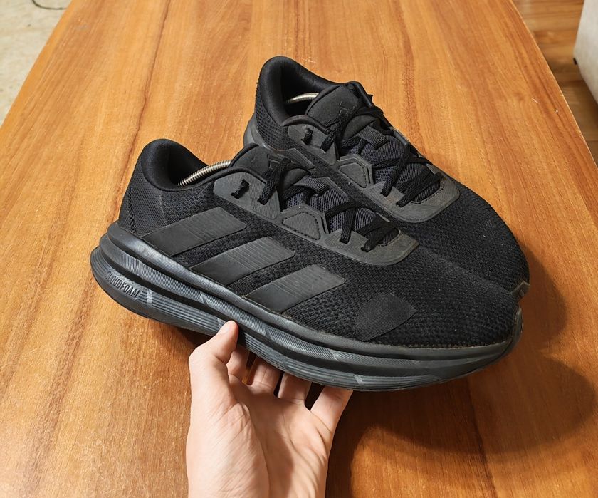 Кросівки спортивні чоловічі бігові Adidas Galaxy 7 M 46 розмір