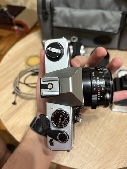 Пленочный фотоаппарат Praktica Super TL1000 механический с 3 объектив