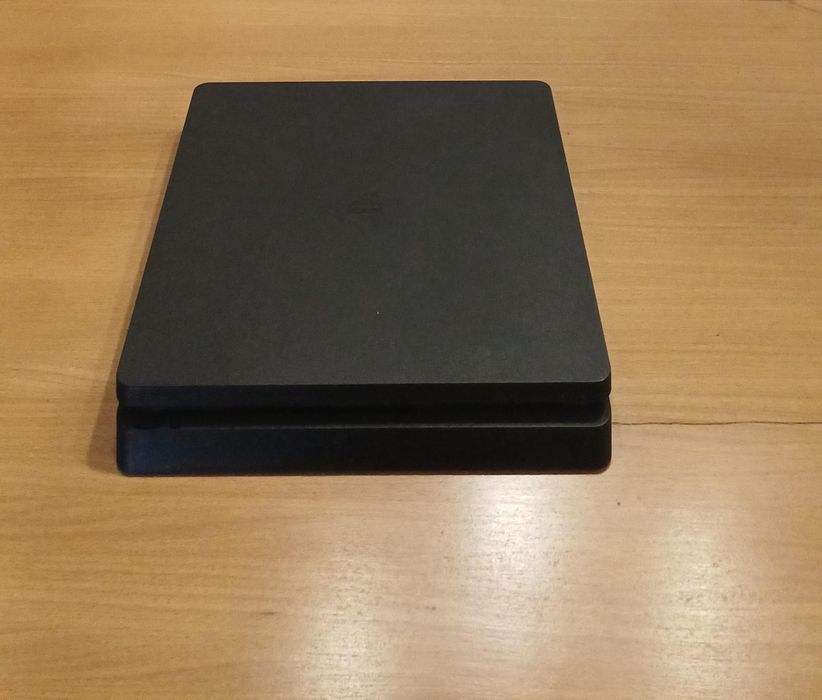 PS4 Slim 500gb + 3 comandos