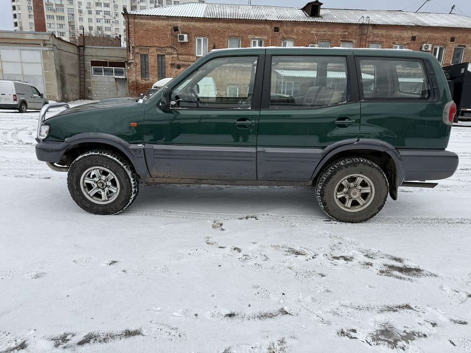 Nissan Terrano 2001рік 2,7дизель повний привід 4х4