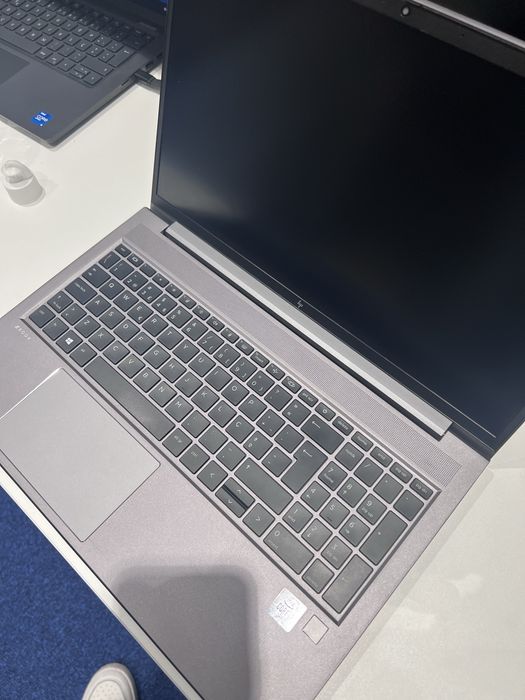 HP ZBook Power G8 | 32GB RAM | 512GB SSD | Excelente Estado