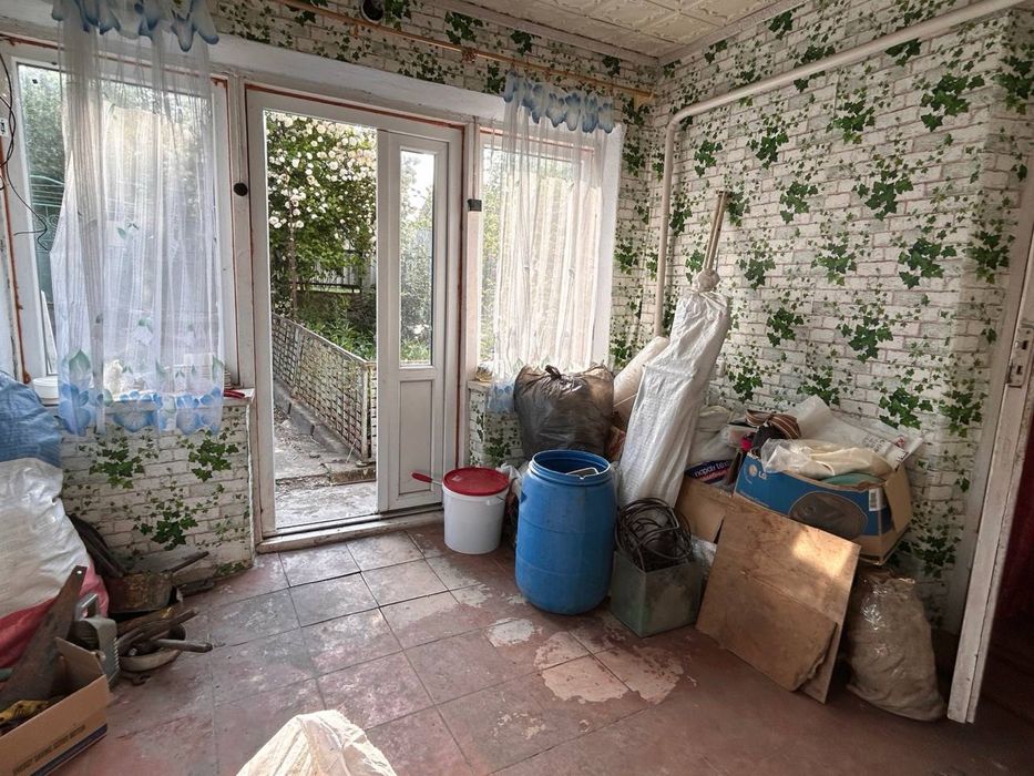 Продам будинок з великою територією