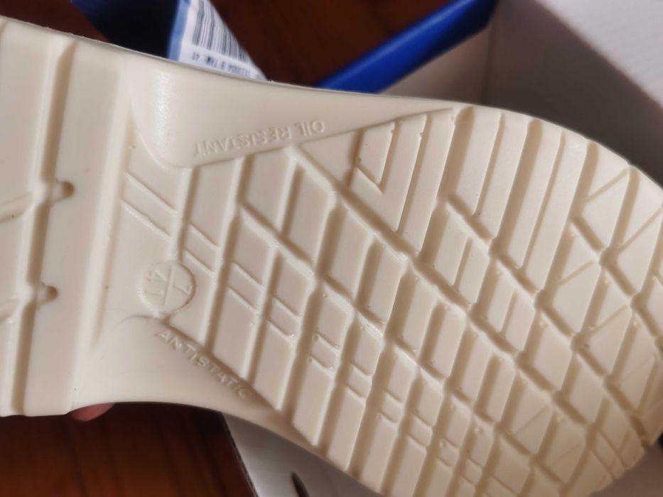 Sapatos trabalho - proteção S2 - Brancos - tamanho 41 - NOVOS