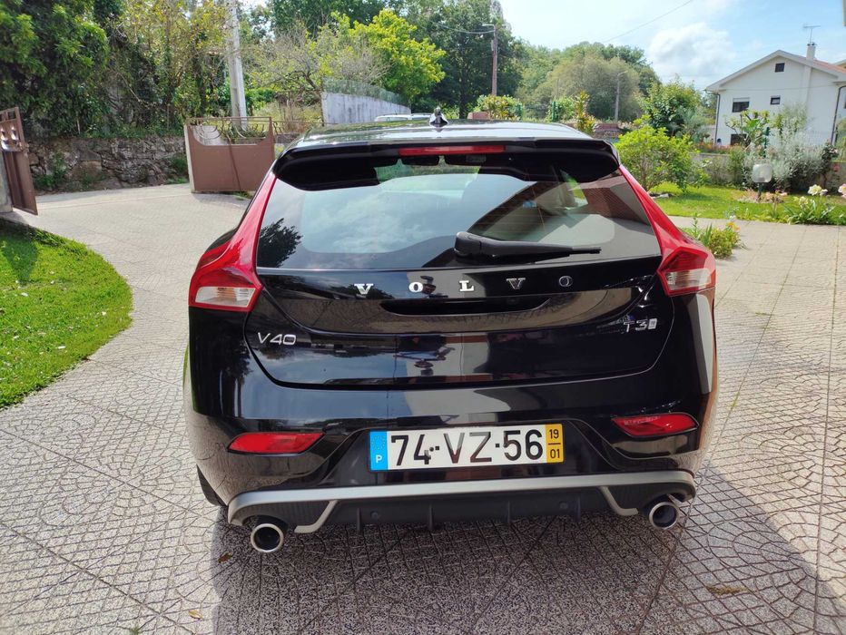 Volvo V40 1.5 T3 R-Design Geartronic