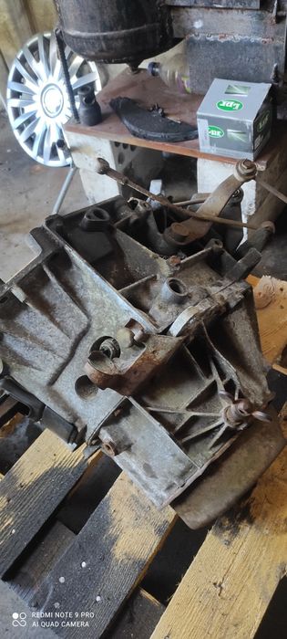 Коробка Пежо 405 В1Е