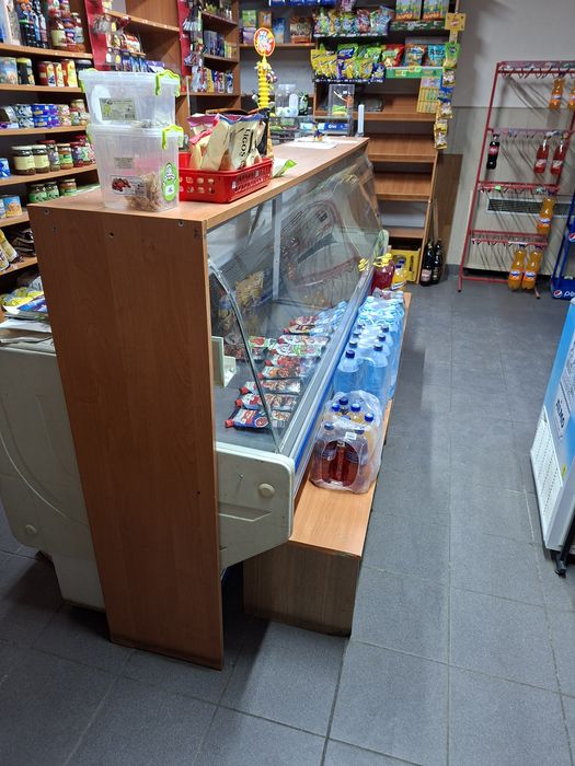 Холодильна вітрина