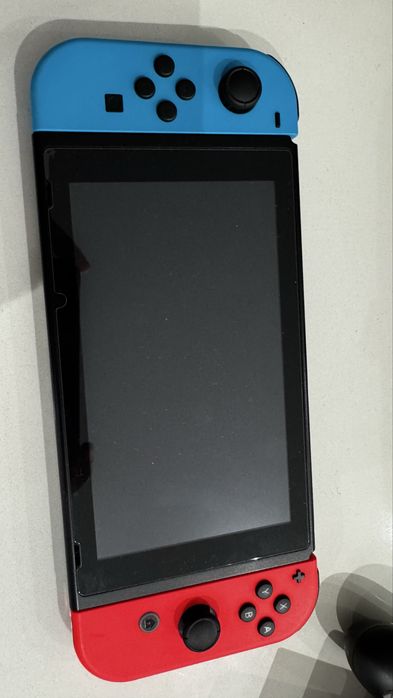 Vendo Nintendo Switch v2