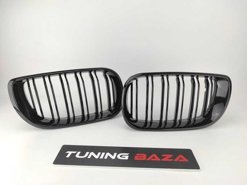 Решетки радиатора (ноздри) BMW 3 E46 Sedan M3 Style рест Gloss Black