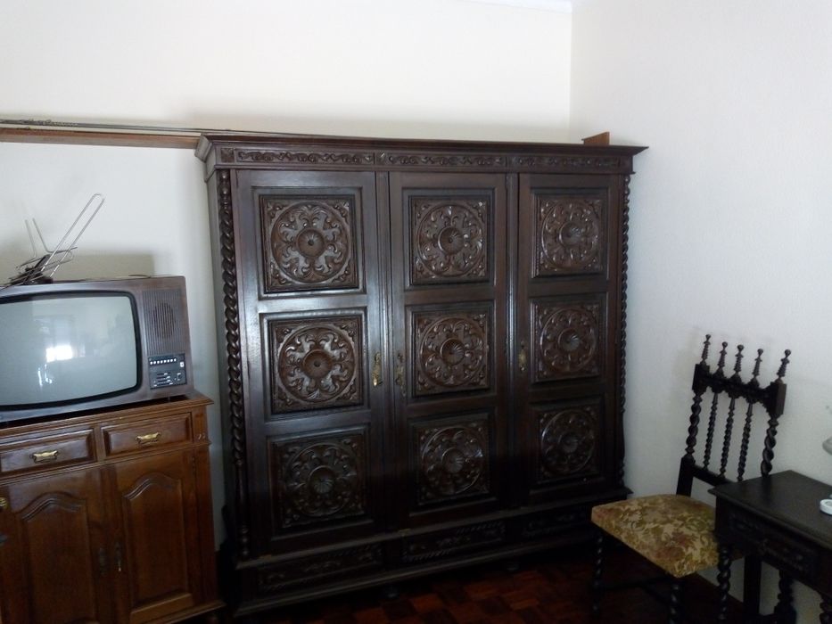 Mobília de quarto de casal antiga / vintage