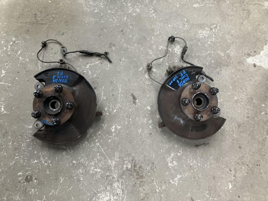 Honda Civic VIII 8 hybrid - zwrotnica przód lewa prawa