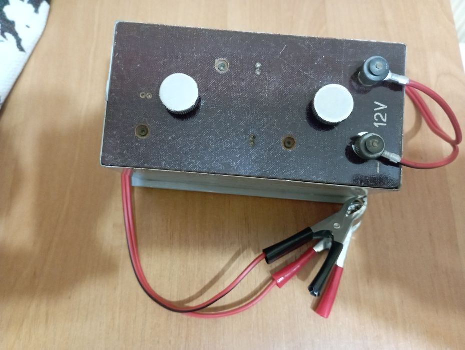 Адаптер на 12V продам Б/у