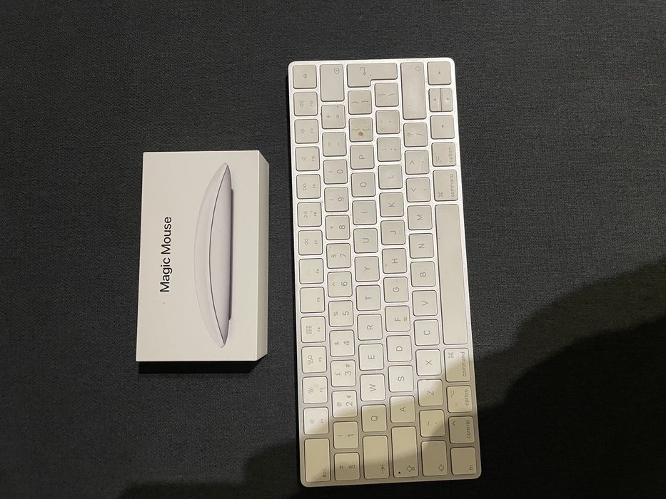 Apple mouse and keyboard, like new64741040181891121