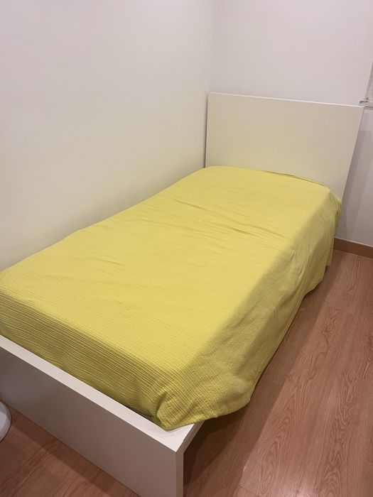 Cama Malm solteiro