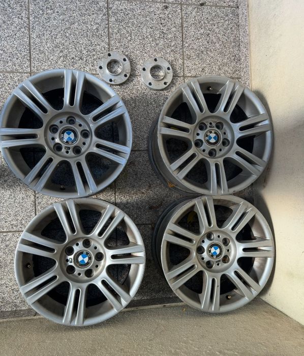 Jantes 17” BMW originais + alargadores. Aceito propostas