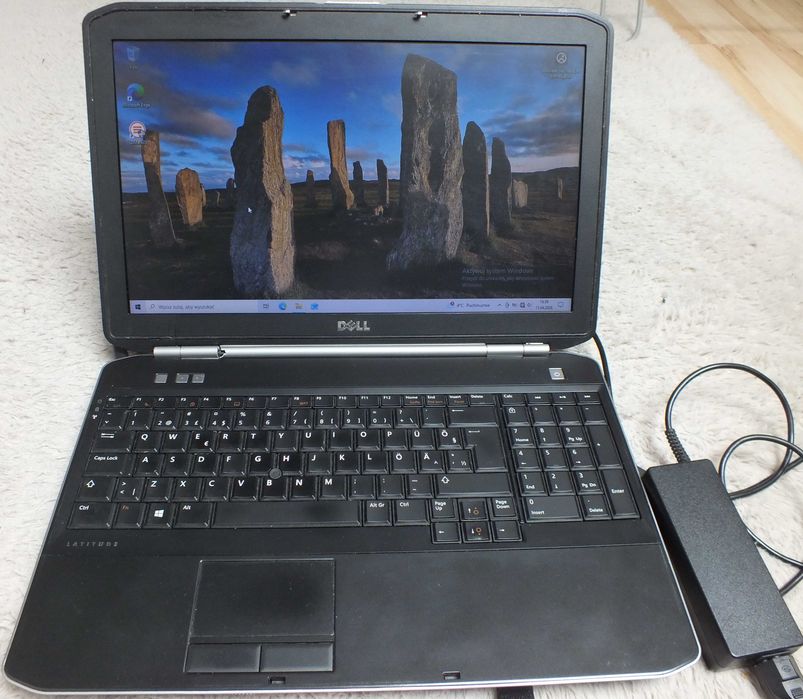Laptop Dell Latitude E5520 - i5/4GB/160HDD