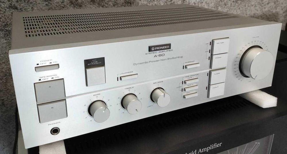 Wzmacniacz HiFi firmy PIONEER
