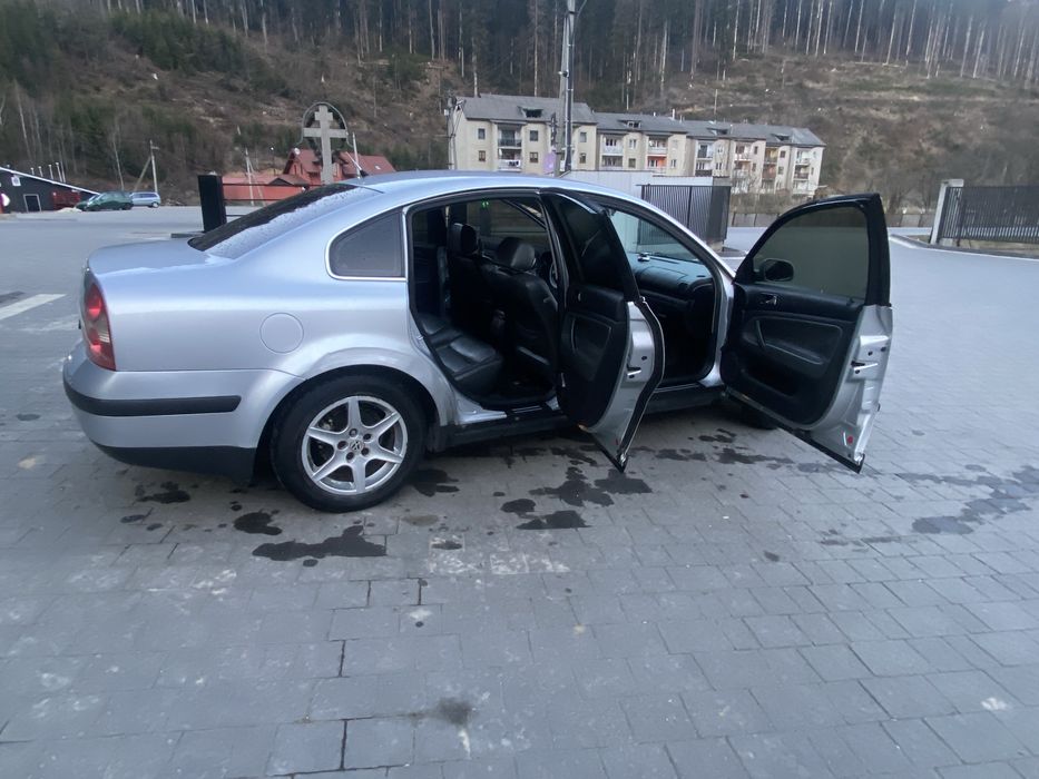 Автомобіль Фольксваген пасат б5+