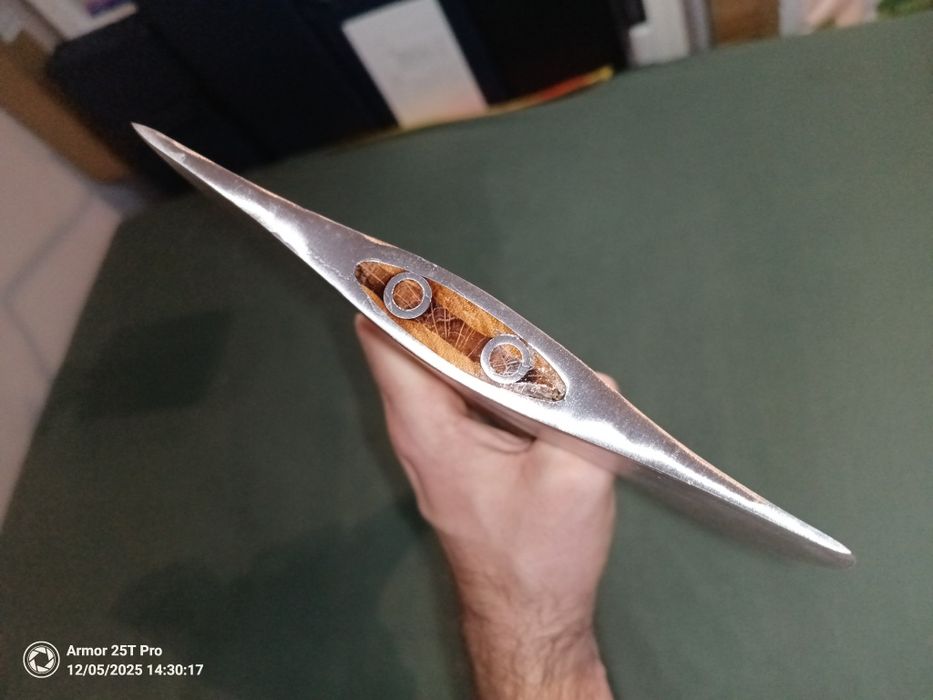 Siekiera podwójna dwustronna dwuostrzowa