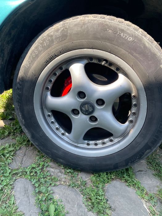 Продам Mazda 323F