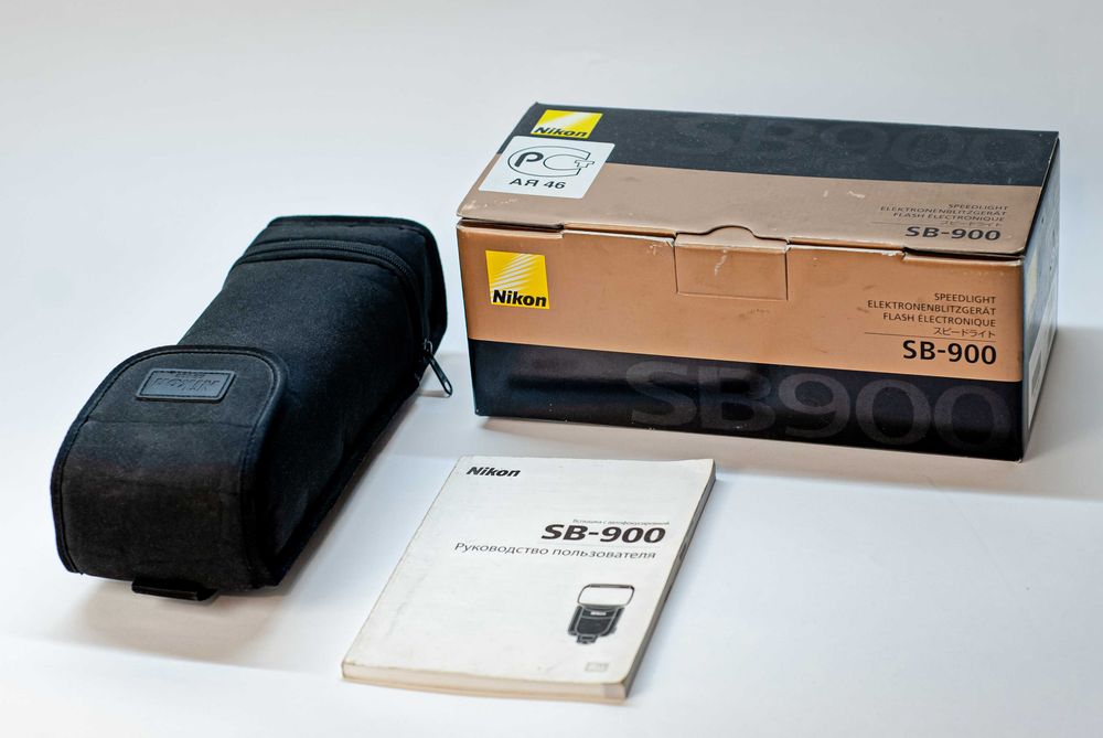 Вспышка Nikon Speedlight SB-900