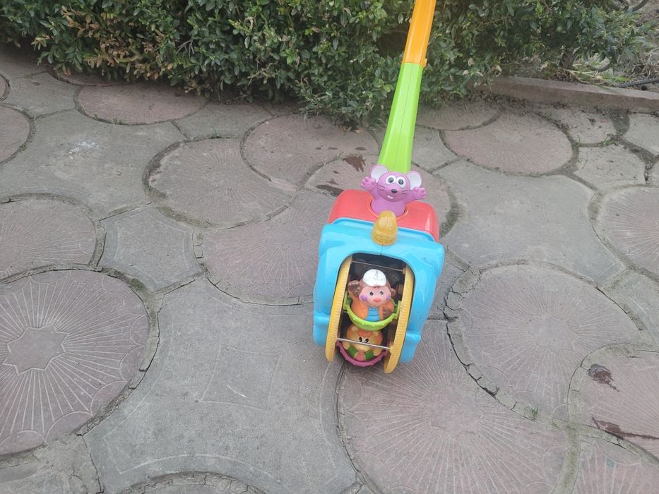 Слоник-каталка для малят