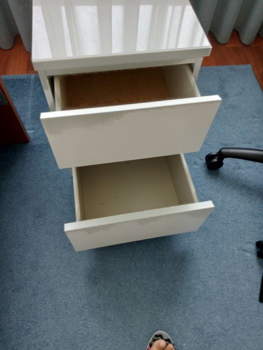 Mesa cabeceira Malm 
Cómoda c/2 gavetas, branco, 40x55 cm