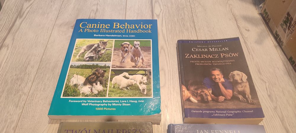 Canine Behavior zachowania psów album