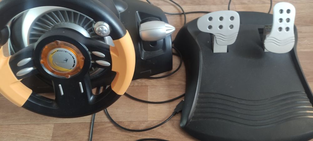 Игровой руль и педали Genius Speed Wheel 3 MT Vibration USB