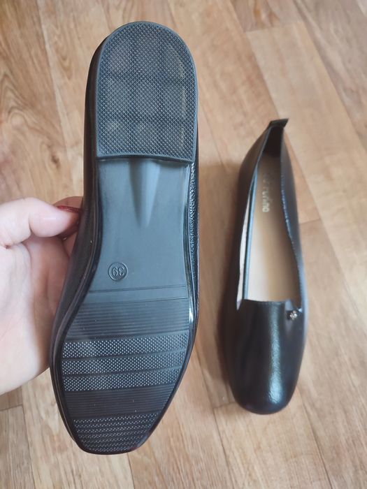 Новые Туфли 39 р.
