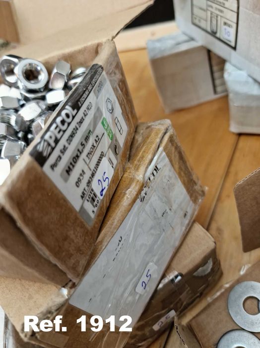 Parafusos de Suspensão Schäfer,  Porcas, Anilhas Aba Larga