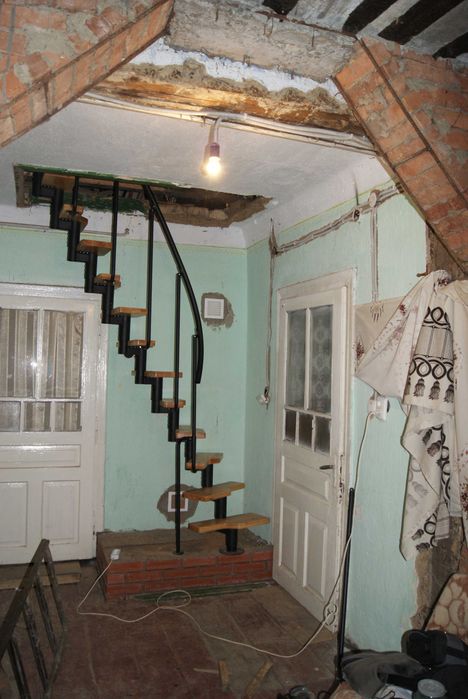 Модульні  Сходи в будинок